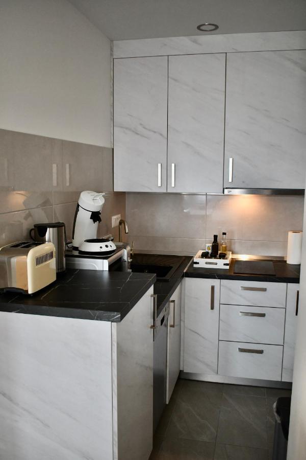Apartment Draga & Lola *